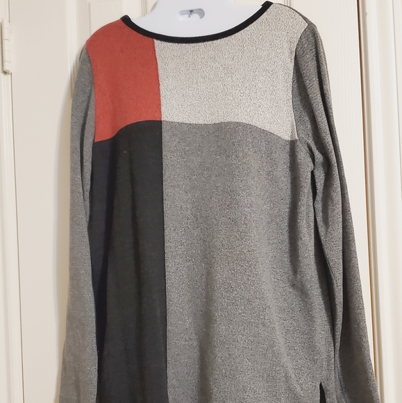 Karen Lessly Block Sweater - Picture 1 of 7